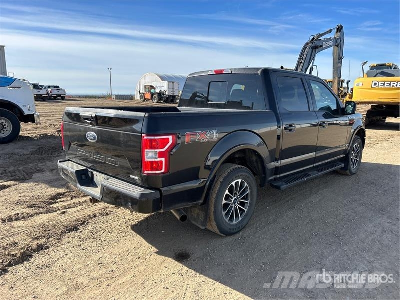 Ford F-150 XLT 4x4 Crew Cab Pickup Ostalo