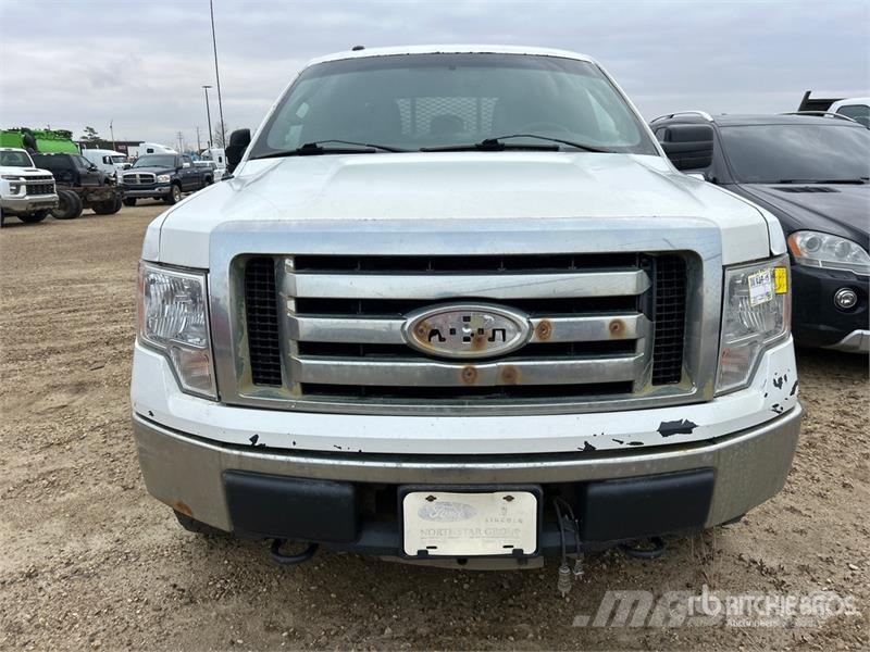 Ford F-150 XLT 4x4 Crew Cab Pickup (Inoperable) أخرى
