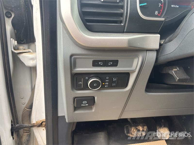 Ford F-150 XLT 4x4 Crew Cab Pickup Andere Transporter
