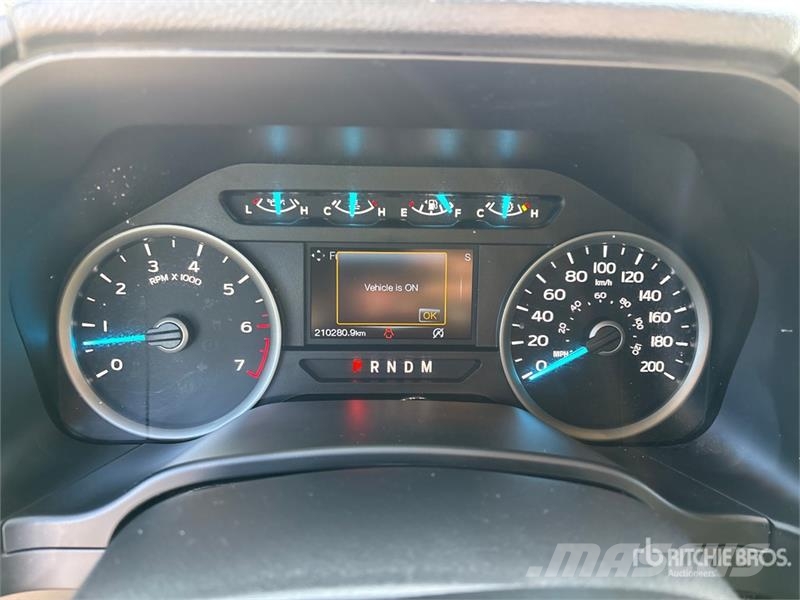 Ford F-150 XLT 4x4 Crew Cab Pickup Drugi