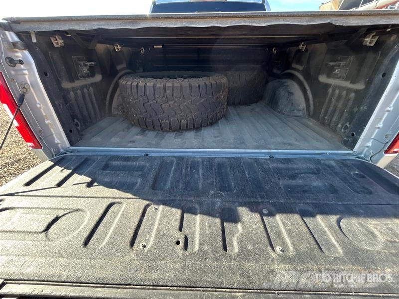 Ford F-150 XLT 4x4 Crew Cab Pickup Drugi