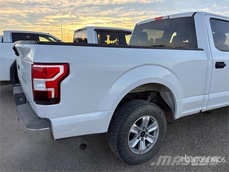Ford F-150 XLT 4x4 Crew Cab Pickup Ostalo