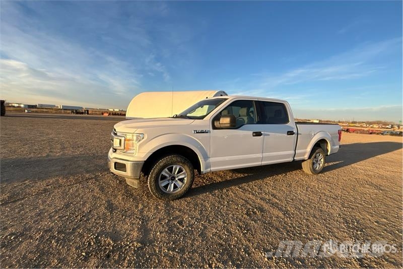 Ford F-150 XLT 4x4 Crew Cab Pickup Ostalo
