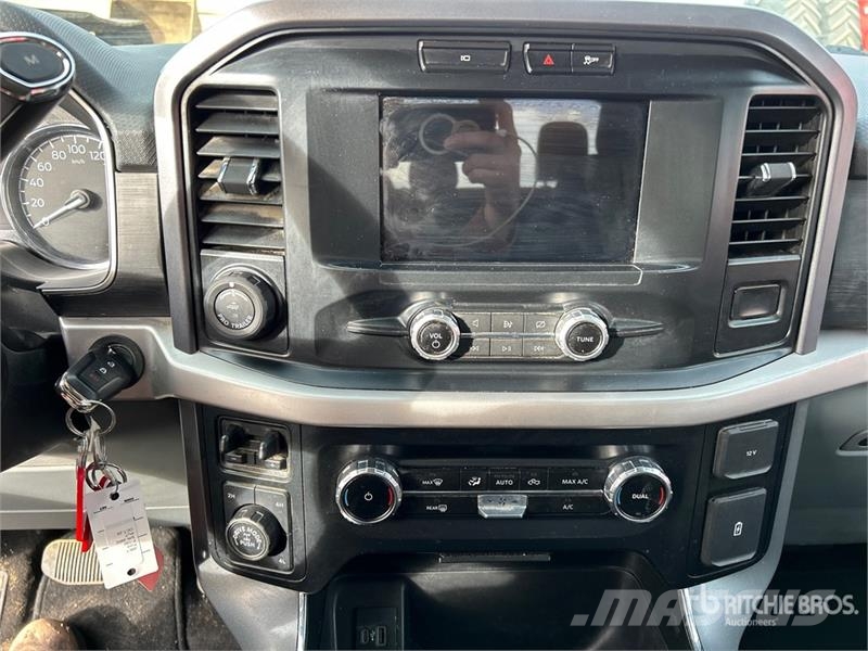 Ford F-150 XLT 4x4 Crew Cab Pickup Other
