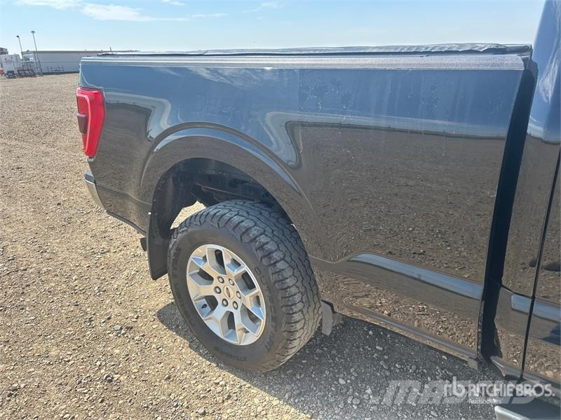 Ford F-150 XLT 4x4 Crew Cab Pickup Ostalo