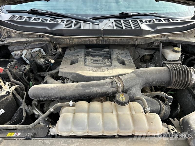 Ford F-150 XLT 4x4 Crew Cab Pickup Other