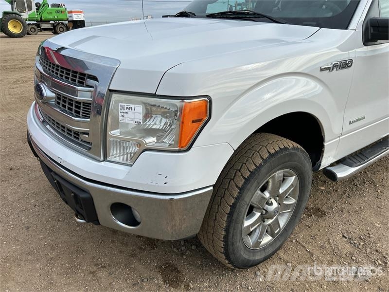 Ford F-150 XLT 4x4 Crew Cab Pickup Drugi