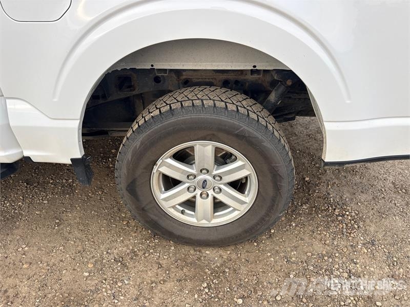 Ford F-150 XLT 4x4 Crew Cab Pickup Other