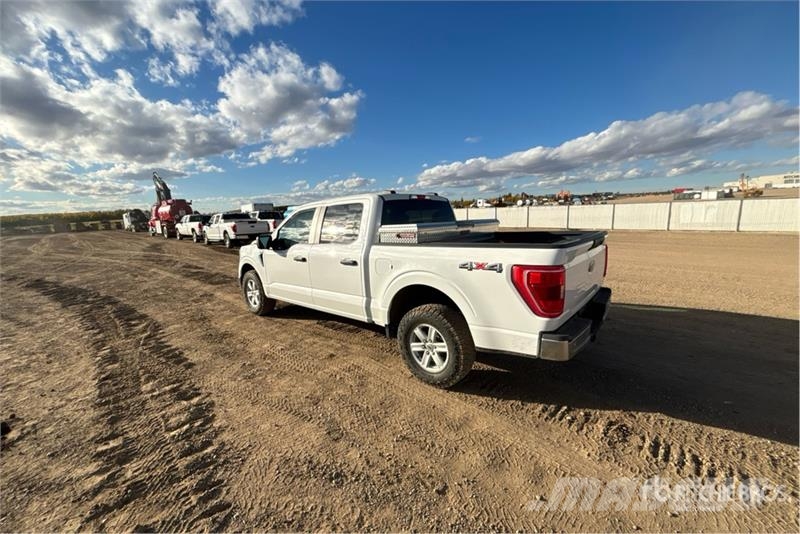 Ford F-150 XLT 4x4 Crew Cab Pickup Other