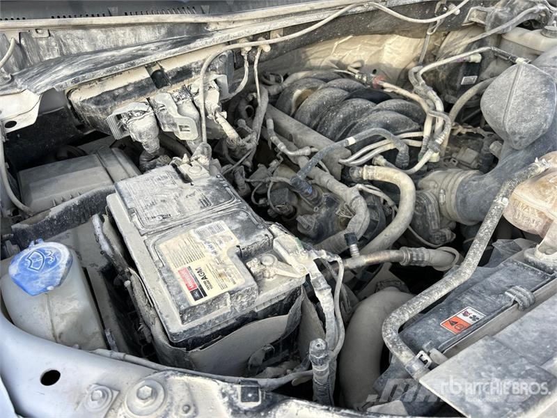 Ford F-150 XLT 4x4 Crew Cab Pickup أخرى
