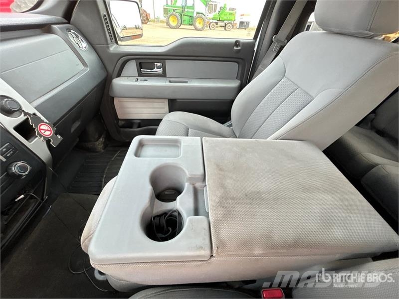 Ford F-150 XLT 4x4 Crew Cab Pickup Drugi