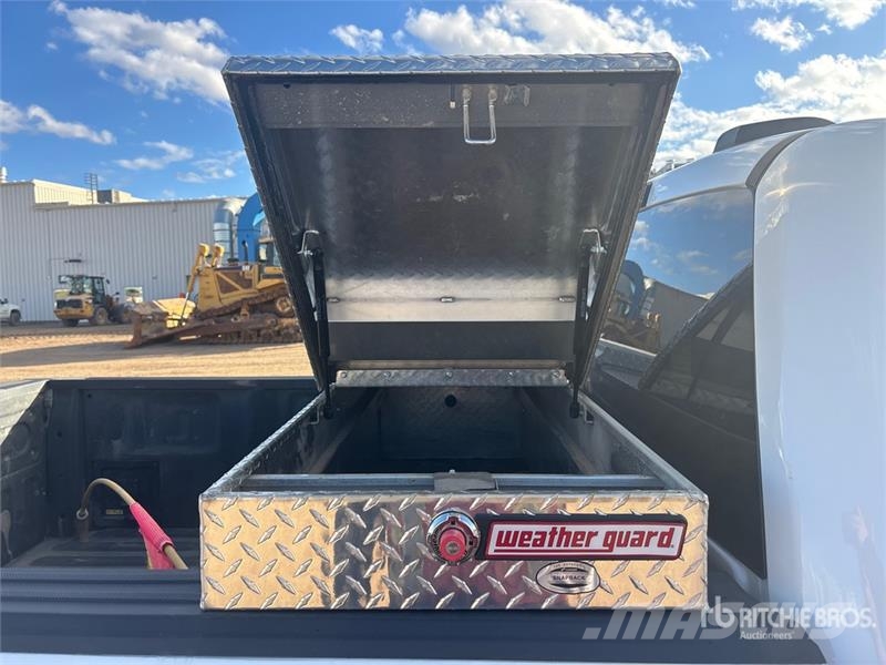 Ford F-150 XLT 4x4 Crew Cab Pickup Other