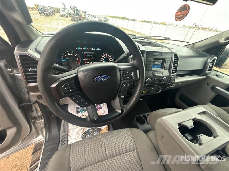 Ford F-150 XLT 4x4 Crew Cab Pickup Ostalo