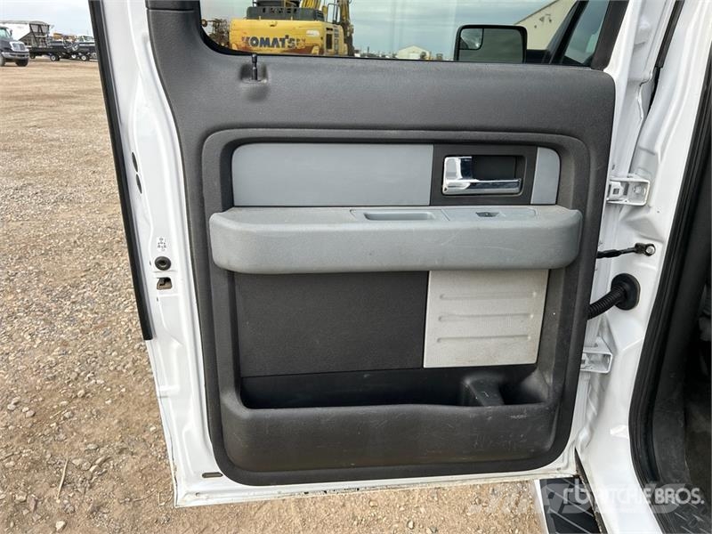 Ford F-150 XLT 4x4 Crew Cab Pickup Drugi