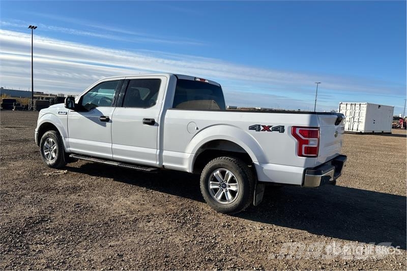 Ford F-150 XLT 4x4 Crew Cab Pickup 其他