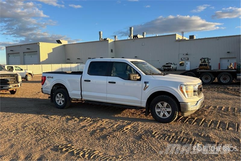 Ford F-150 XLT 4x4 Crew Cab Pickup Інше