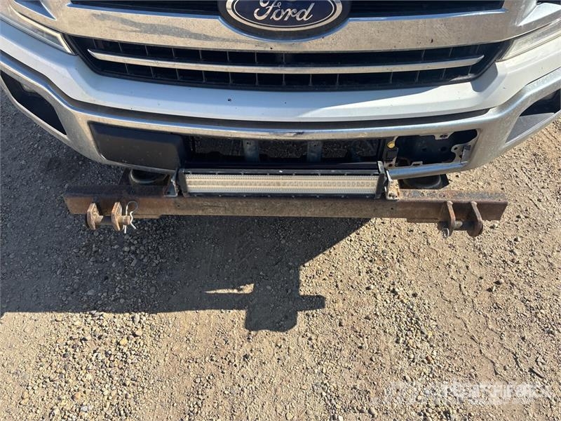 Ford F-150 XLT 4x4 Crew Cab Pickup Other