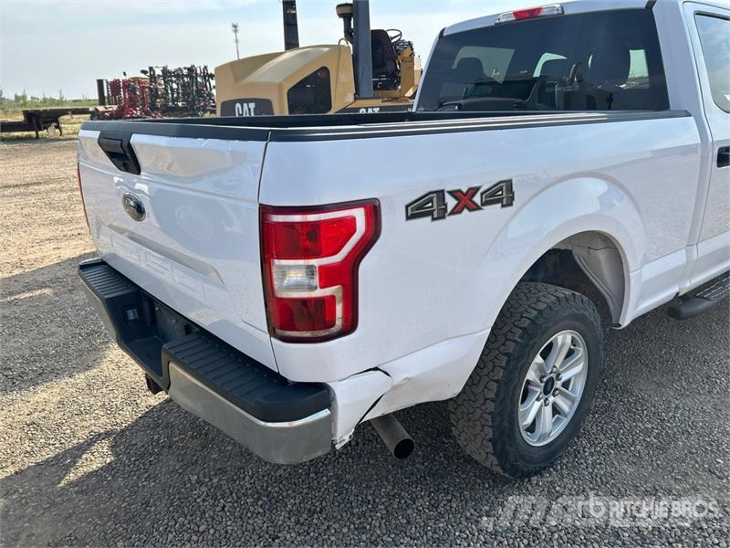 Ford F-150 XLT 4x4 Crew Cab Pickup Ostalo