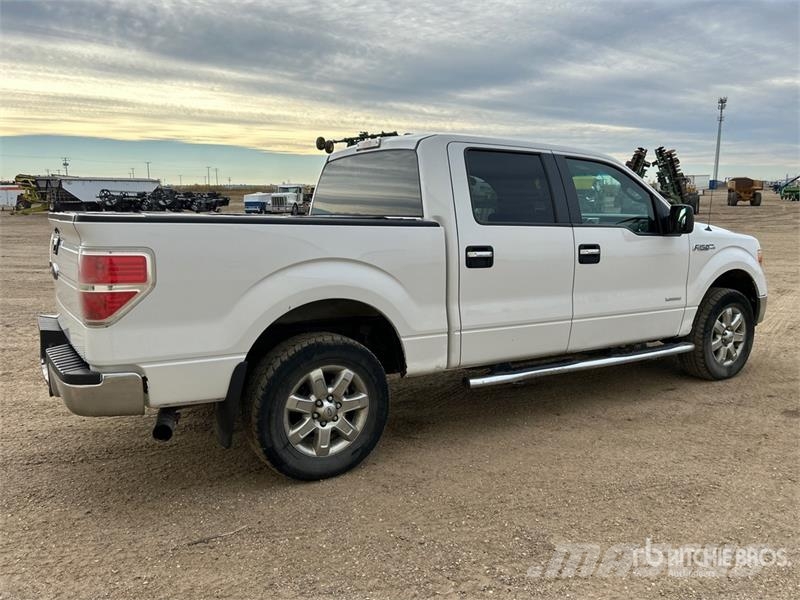 Ford F-150 XLT 4x4 Crew Cab Pickup Drugi
