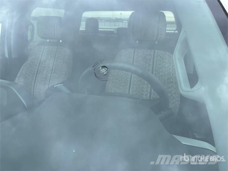 Ford F-150 XLT 4x4 Crew Cab Pickup Muu