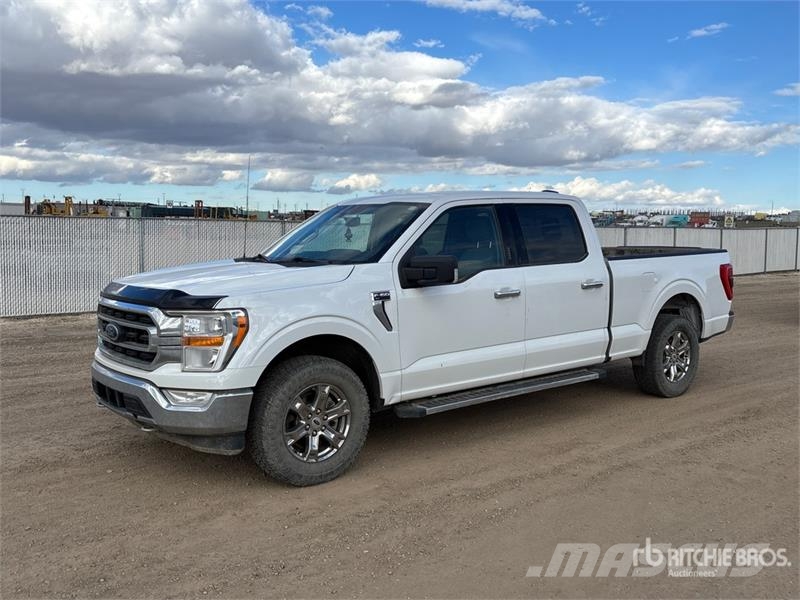 Ford F-150 XLT 4x4 Crew Cab Pickup Autre fourgon / utilitaire