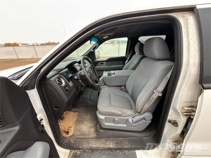 Ford F-150 XLT 4x4 Crew Cab Pickup Autre fourgon / utilitaire