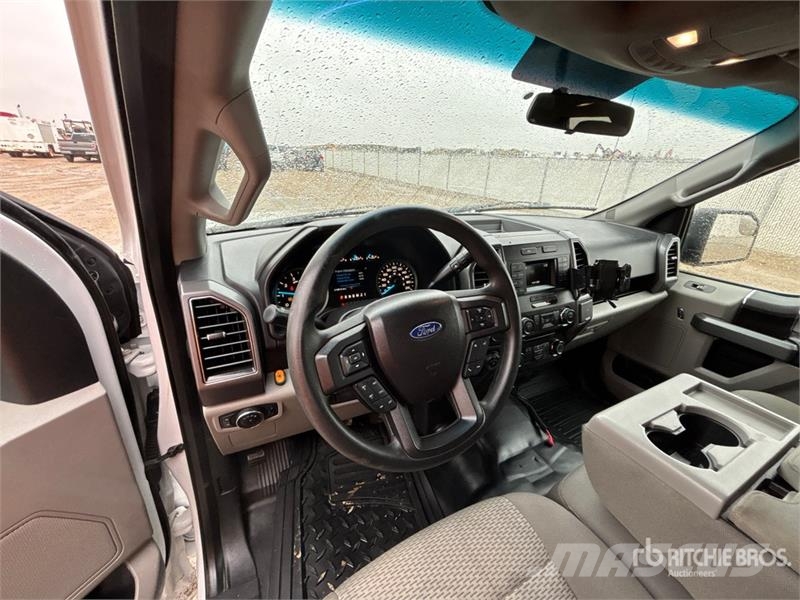 Ford F-150 XLT 4x4 Crew Cab Pickup Ostalo