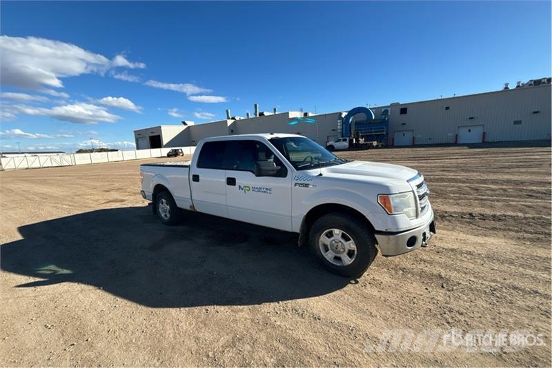 Ford F-150 XLT 4x4 Crew Cab Pickup Diger