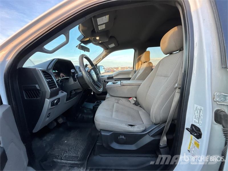 Ford F-150 XLT 4x4 Crew Cab Pickup Ostalo