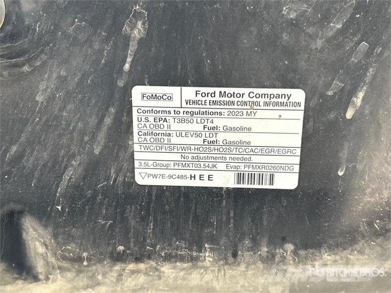 Ford F-150 XLT 4x4 Crew Cab Pickup Other