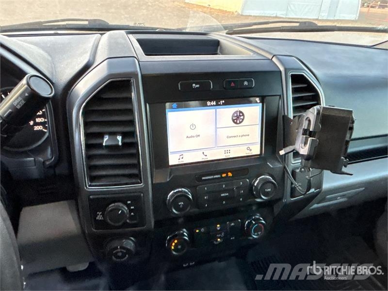Ford F-150 XLT 4x4 Crew Cab Pickup Ostalo