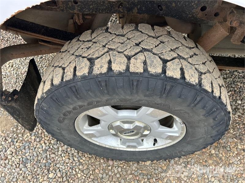Ford F-150 XLT 4x4 Crew Cab Pickup Altele