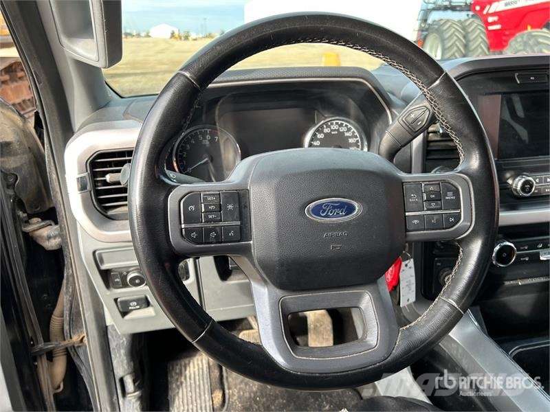 Ford F-150 XLT 4x4 Crew Cab Pickup Other