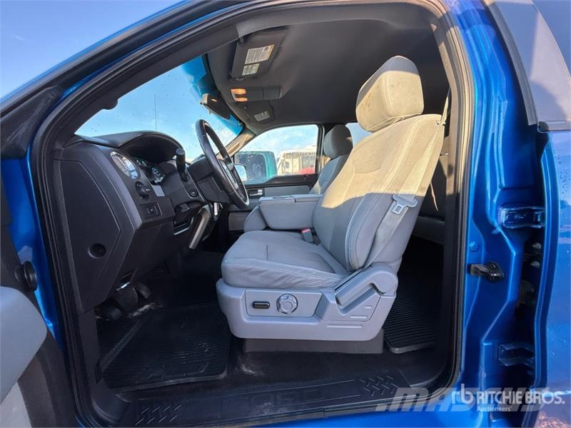 Ford F-150 XLT 4x4 Crew Cab Pickup Drugi