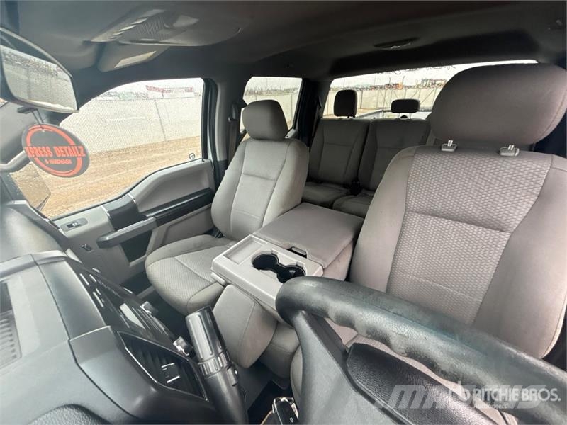 Ford F-150 XLT 4x4 Crew Cab Pickup Ostalo