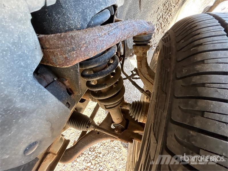 Ford F-150 XLT 4x4 Crew Cab Pickup Muu