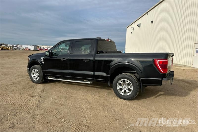 Ford F-150 XLT 4x4 Crew Cab Pickup Other