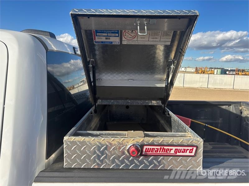 Ford F-150 XLT 4x4 Crew Cab Pickup Other