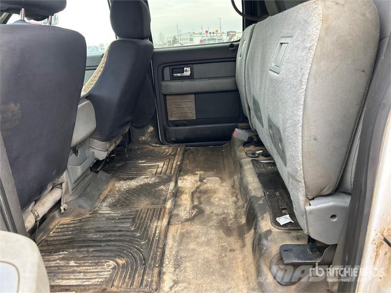 Ford F-150 XLT 4x4 Crew Cab Pickup (Inoperable) أخرى