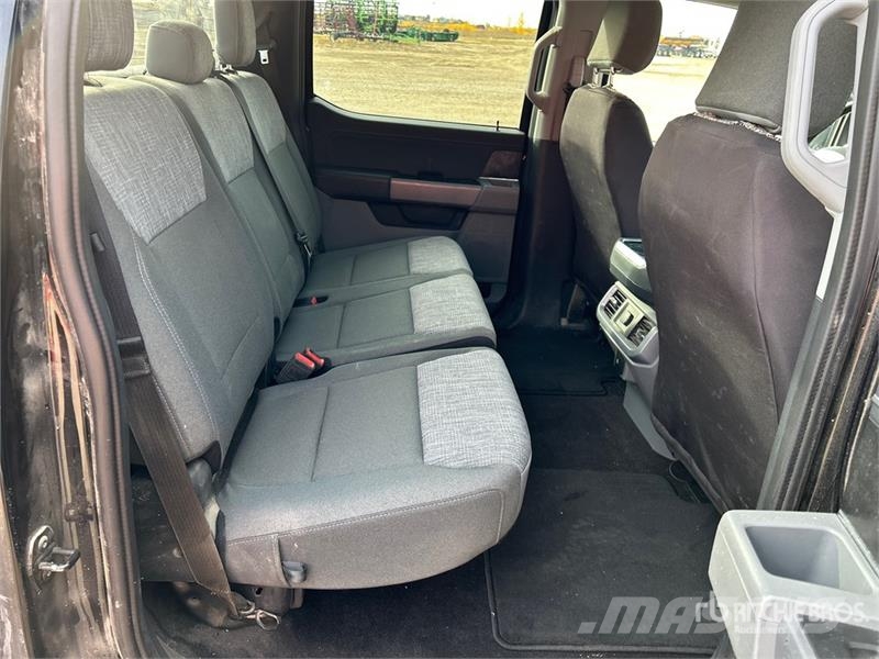 Ford F-150 XLT 4x4 Crew Cab Pickup Other