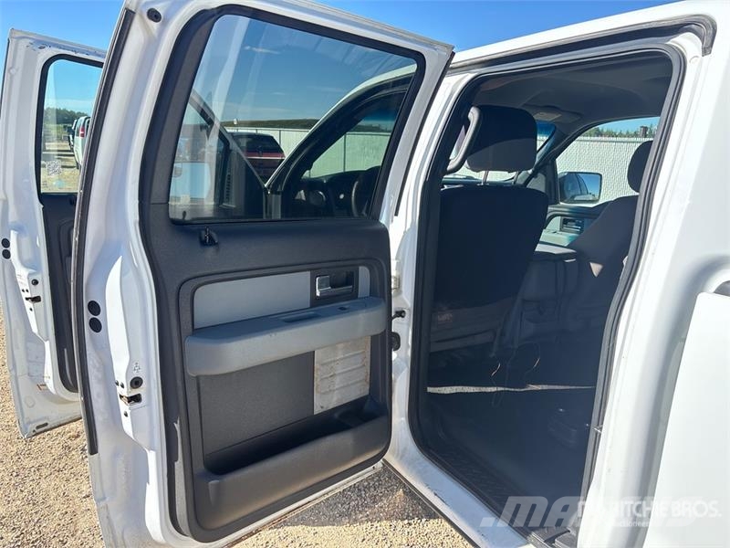 Ford F-150 XLT 4x4 Crew Cab Pickup Andere Transporter