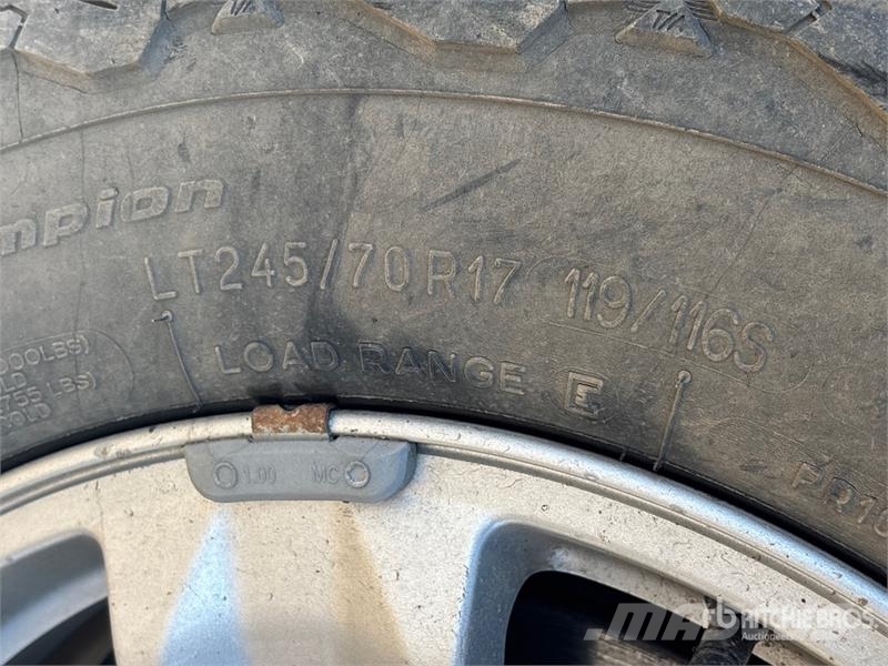 Ford F-150 XLT 4x4 Crew Cab Pickup Other