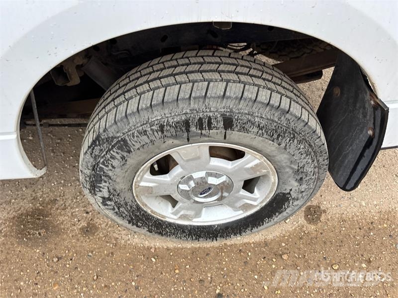 Ford F-150 XLT 4x4 Crew Cab Pickup Autre fourgon / utilitaire
