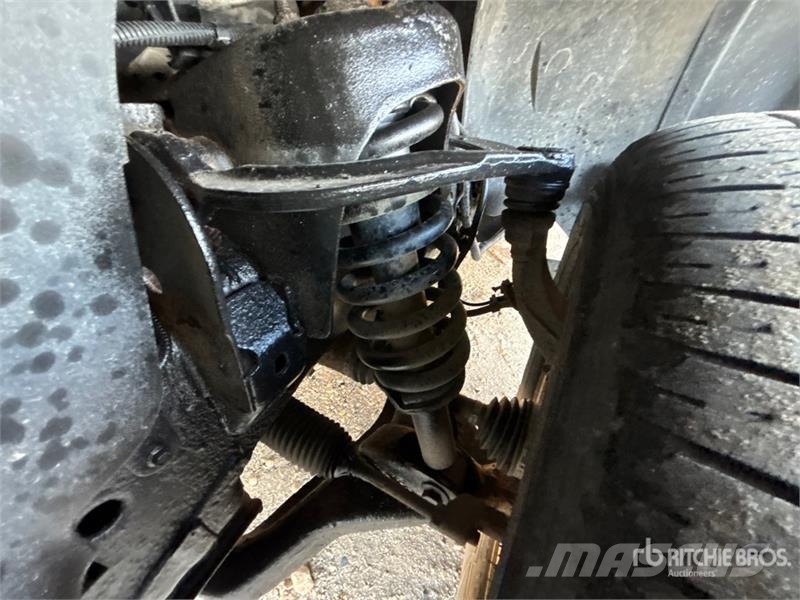 Ford F-150 XLT 4x4 Crew Cab Pickup Drugi