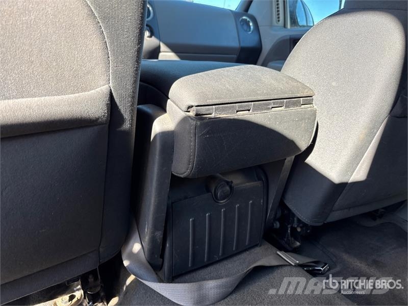 Ford F-150 XLT 4x4 Crew Cab Pickup أخرى