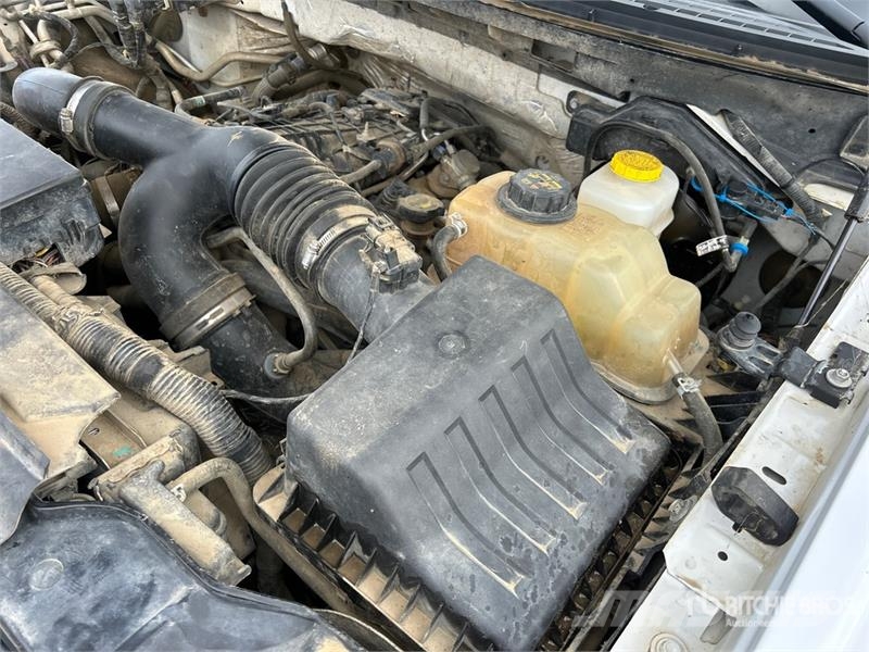 Ford F-150 XLT 4x4 Crew Cab Pickup Altele