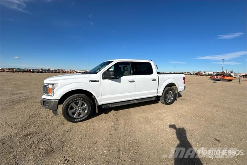 Ford F-150 XLT 4x4 Crew Cab Pickup Andere Transporter