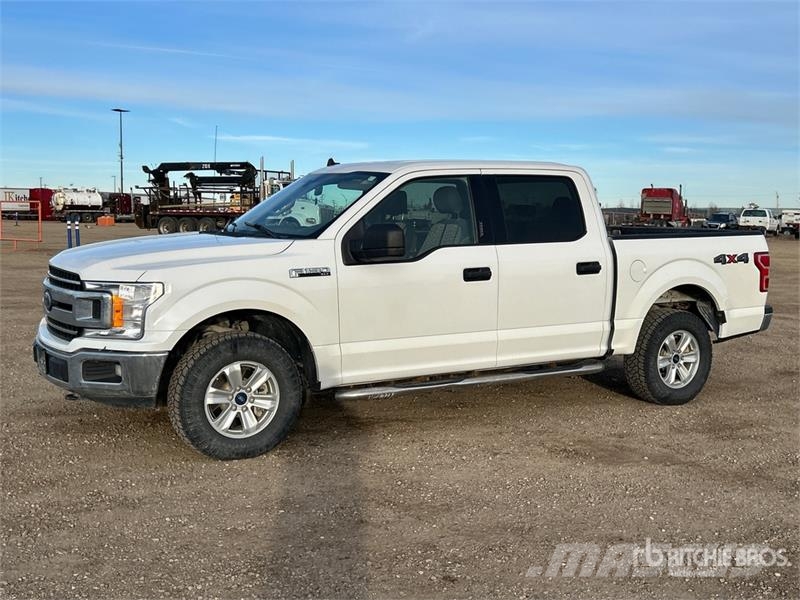 Ford F-150 XLT 4x4 Crew Cab Pickup أخرى