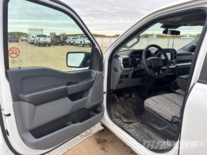Ford F-150 XLT 4x4 Crew Cab Pickup Andere Transporter