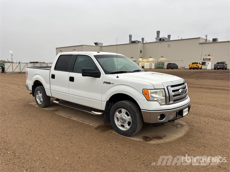 Ford F-150 XLT 4x4 Crew Cab Pickup Autre fourgon / utilitaire